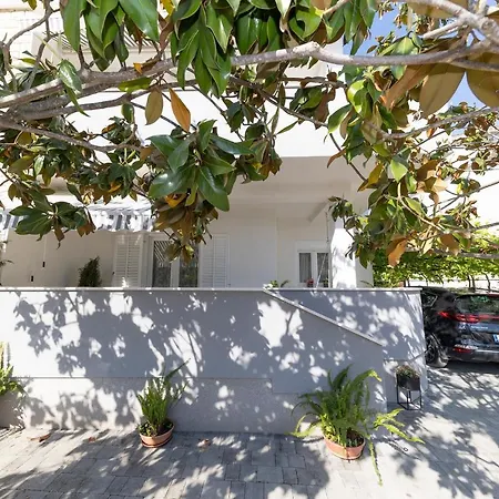 Fani Apartment