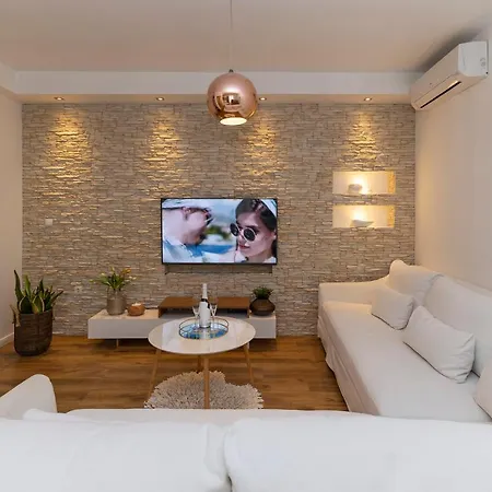 Fani Apartment *